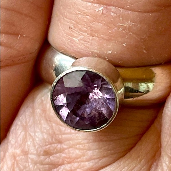 2ct AMETHYST set in Sterling Ring. Winner! MOST UNIQUE STONE & SETTING! MUST SEE - Picture 14 of 16